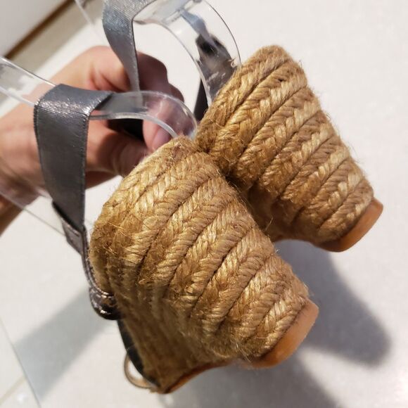 Eric Michael Espadrille Wedge Sandal 40 9 Grey Metallic Shiny Leather Strappy - Picture 5 of 7